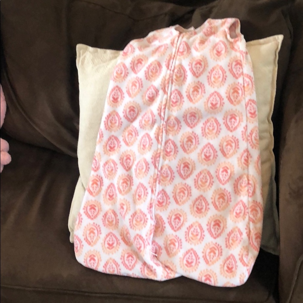 Halo wearable blanket